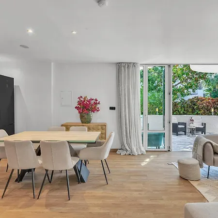 Real - Stylish 2 Bedroom By Finest *